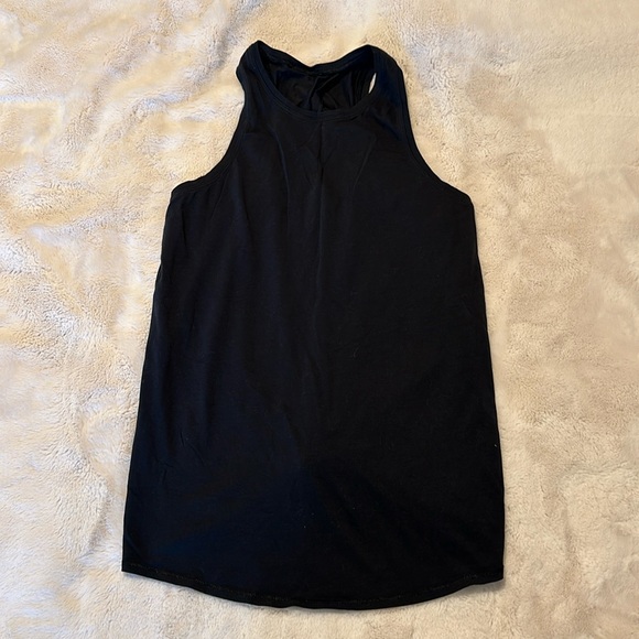 Open back Lululemon tank - Picture 1 of 3